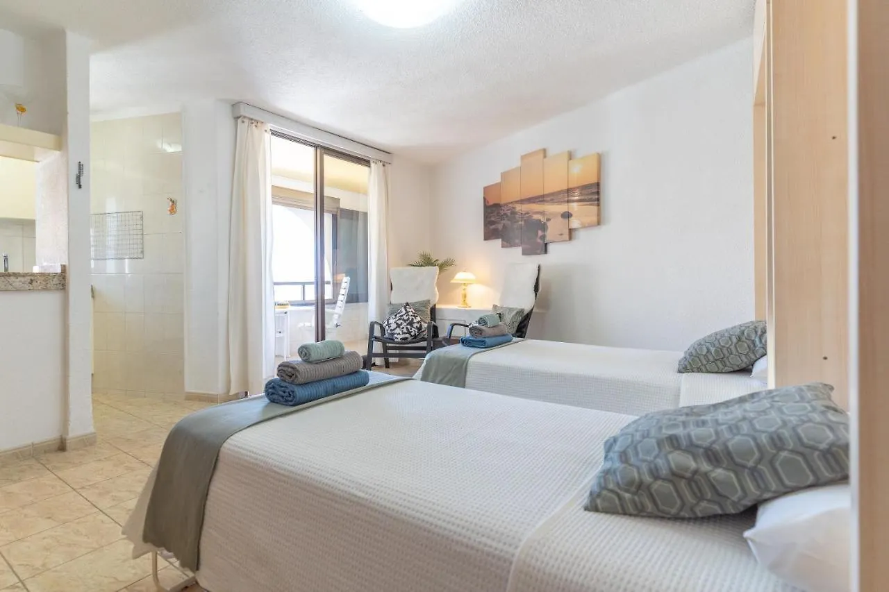 Go2Tenerife Apart'Mila Wowww!!! Sea View & Pool Playa de las Americas  Španělsko