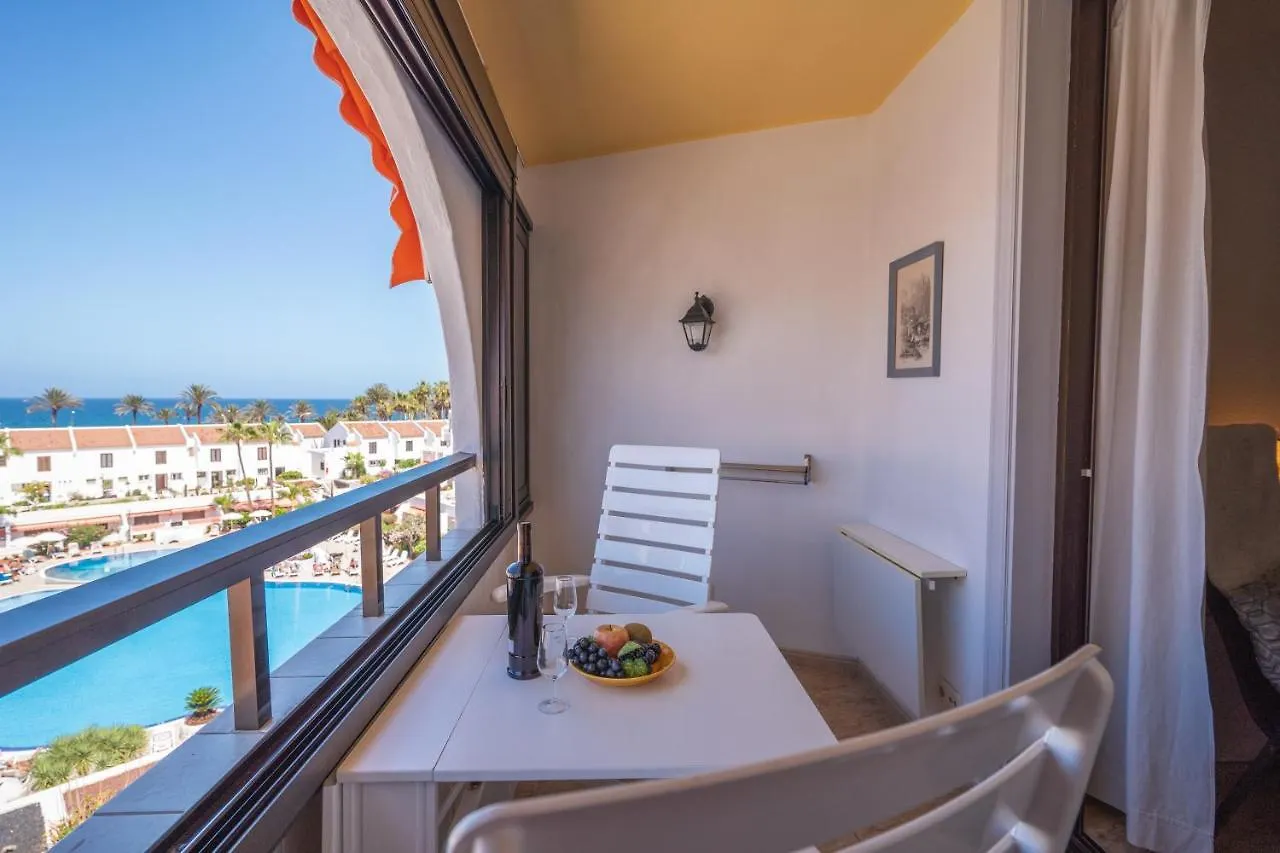 Go2Tenerife Apart'Mila Wowww!!! Sea View & Pool Playa de las Americas  Apartmán Playa de las Americas (Tenerife)